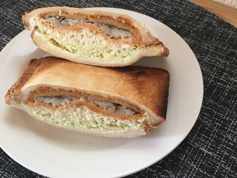 アジフライのホットサンド